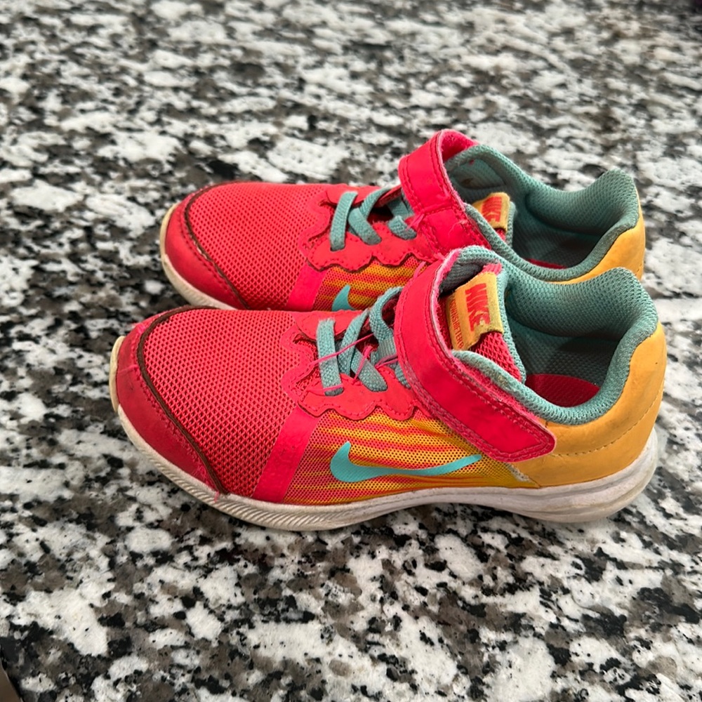 Bright Nike downshifter8